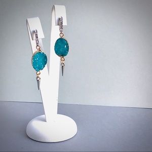 Earrings with pendant